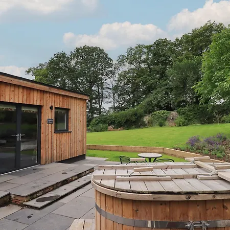 בית נופש The Gardener's Retreat *